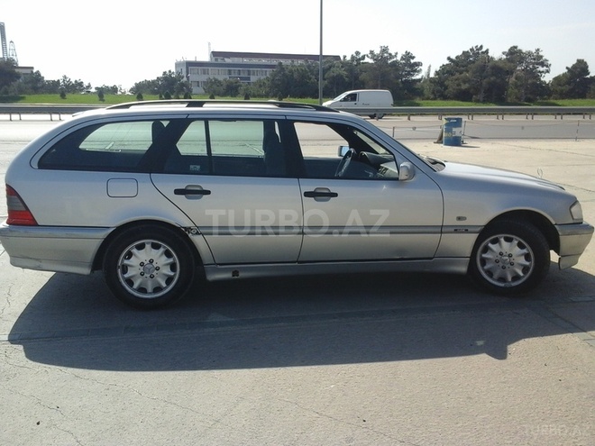 Mercedes C 180 1999, 245,000 km - 1.8 l - Bakı