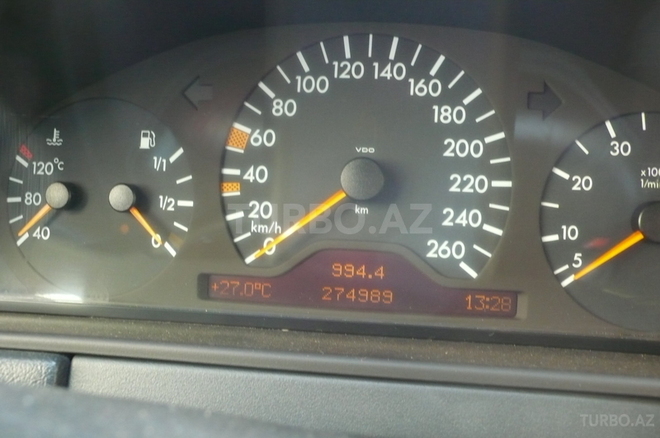 Mercedes E 240 1997, 280,000 km - 2.4 л - Bakı
