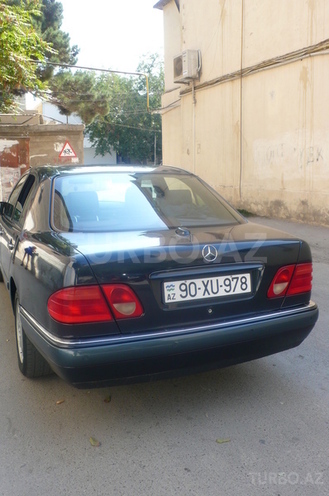 Mercedes E 240 1997, 280,000 km - 2.4 л - Bakı