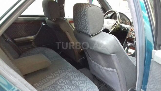 Mercedes C 200 1995, 292,000 km - 2.0 л - Bakı