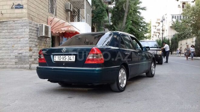 Mercedes C 200 1995, 292,000 km - 2.0 л - Bakı