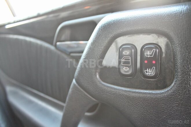 Mercedes E 240 1997, 315,000 km - 2.4 л - Bakı