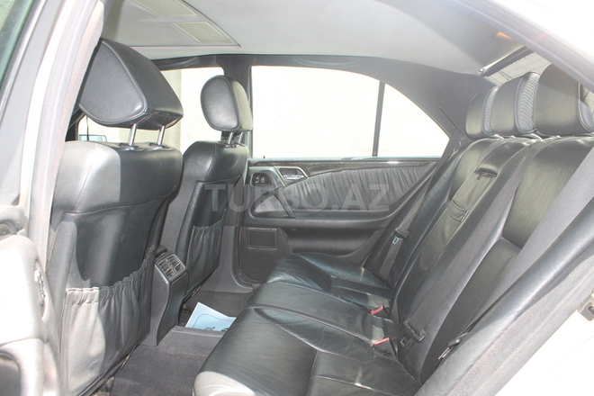 Mercedes E 240 1997, 315,000 km - 2.4 л - Bakı