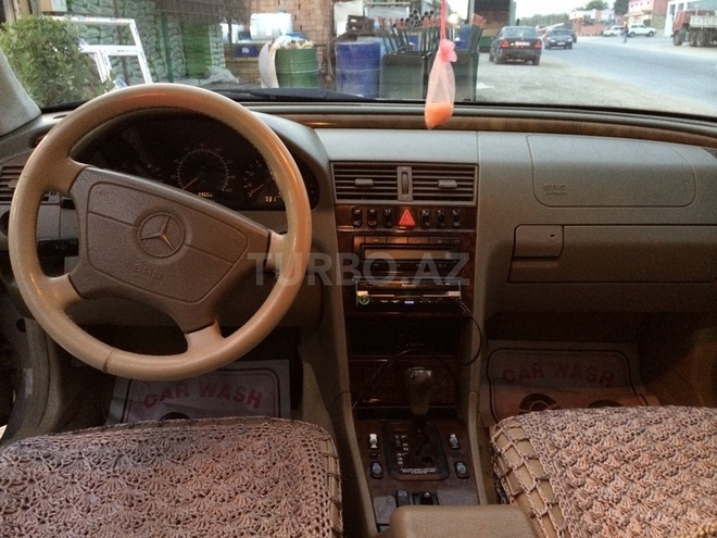Mercedes C 280 1998, 258,000 km - 2.8 l - Bakı