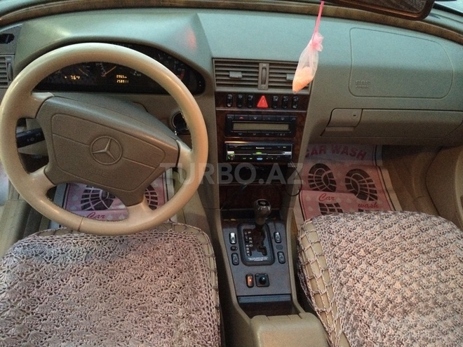 Mercedes C 280 1998, 258,000 km - 2.8 l - Bakı
