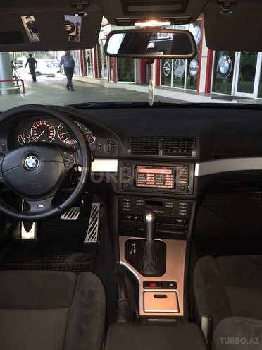 BMW 525 2001, 146,000 km - 2.5 л - Bakı