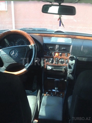 Mercedes C 240 2000, 1,780,000 km - 2.4 л - Bakı