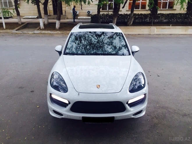 Porsche Cayenne 2012, 38,500 km - 4.8 l - Bakı