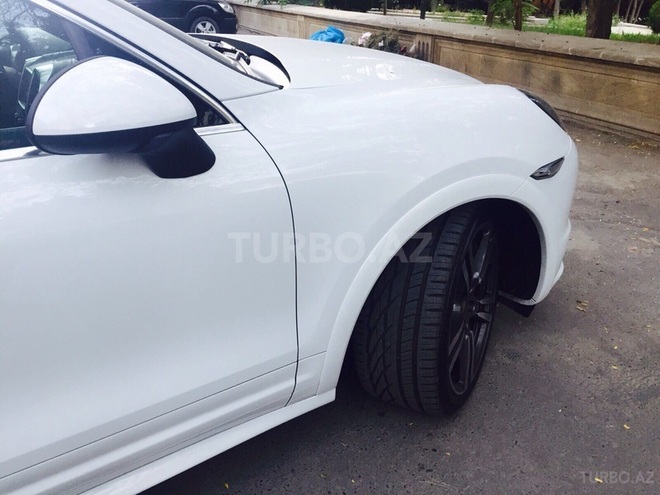 Porsche Cayenne 2012, 38,500 km - 4.8 l - Bakı