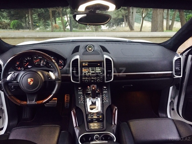 Porsche Cayenne 2012, 38,500 km - 4.8 l - Bakı