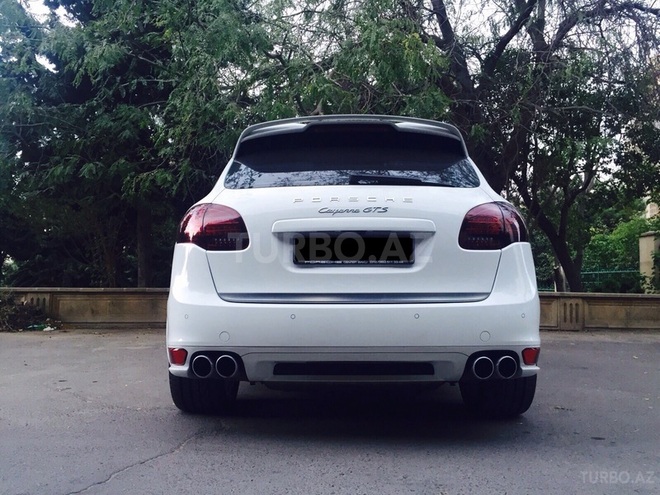 Porsche Cayenne 2012, 38,500 km - 4.8 l - Bakı