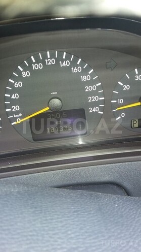 Mercedes E 240 1999, 181,000 km - 2.4 l - Bakı