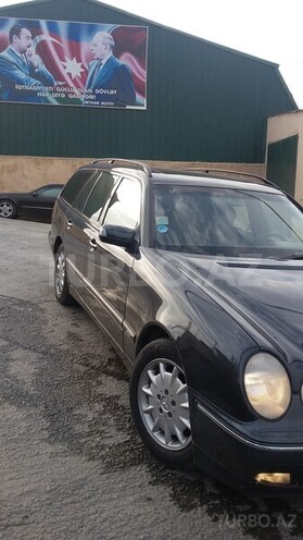 Mercedes E 240 1999, 181,000 km - 2.4 l - Bakı