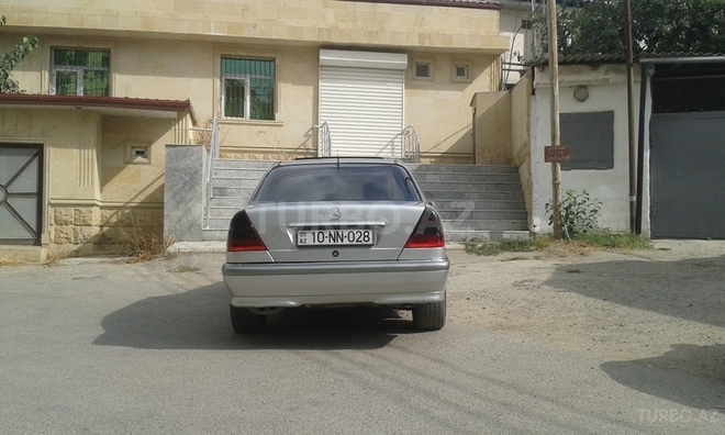 Mercedes C 220 1998, 176,400 km - 2.2 l - Bakı