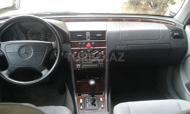 Mercedes C 220 1998, 176,400 km - 2.2 l - Bakı