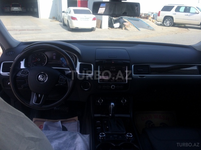 Volkswagen Touareg 2010, 93,000 km - 3.6 l - Bakı