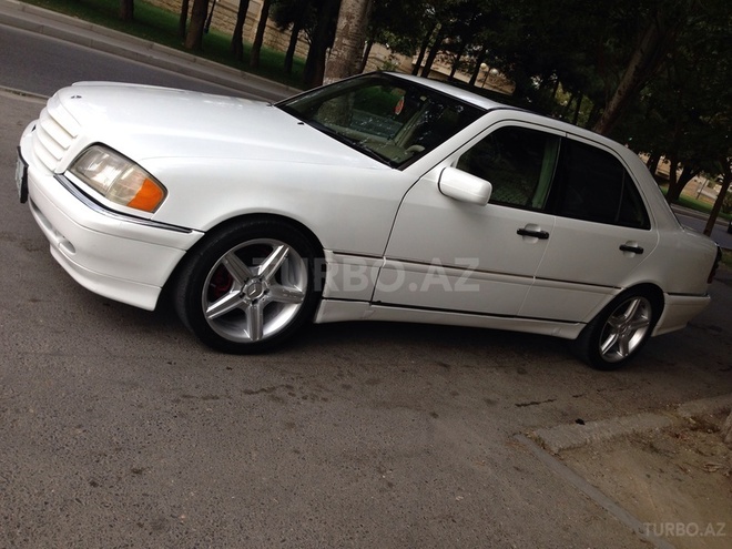 Mercedes C 230 1997, 300,000 km - 2.3 l - Bakı