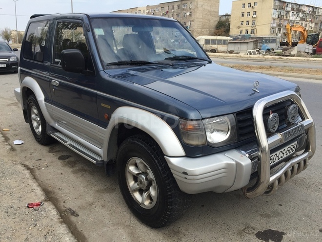 Mitsubishi Pajero 1992, 235,000 km - 2.5 л - Bakı
