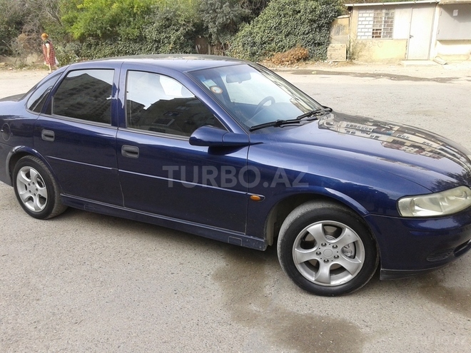 Opel Vectra 2000, 195,000 km - 1.6 l - Bakı