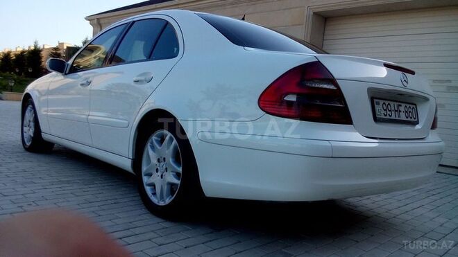 Mercedes E 220 2006, 210,000 km - 2.2 l - Bakı