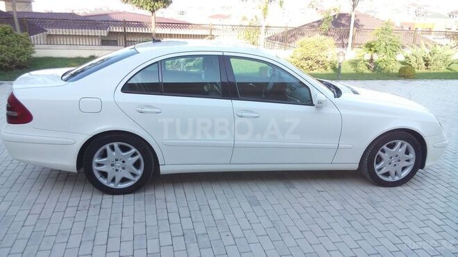 Mercedes E 220 2006, 210,000 km - 2.2 l - Bakı