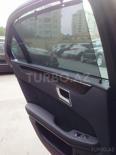 Mercedes E 350 2009, 63,000 km - 3.5 l - Bakı