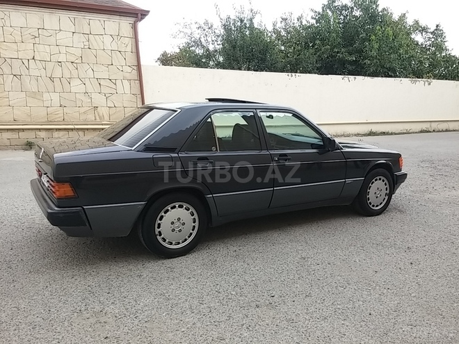 Mercedes 190 1991, 280,000 km - 2.0 л - Bakı