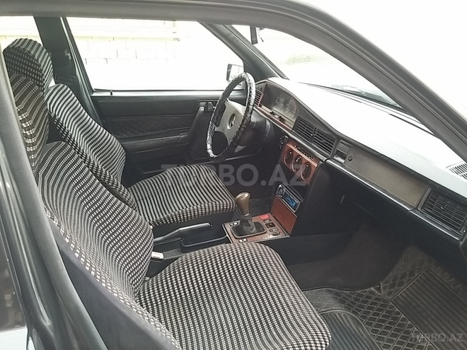 Mercedes 190 1991, 280,000 km - 2.0 л - Bakı