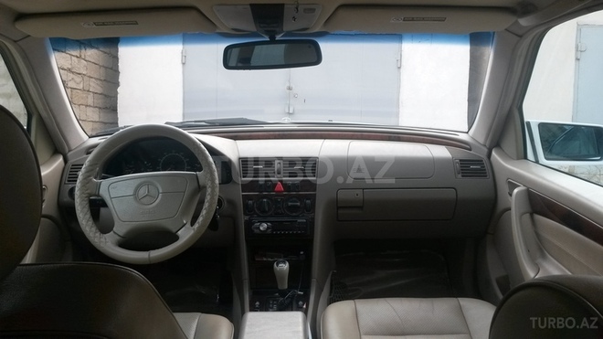 Mercedes C 230 1998, 118,000 km - 2.3 l - Bakı
