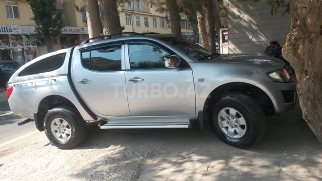Mitsubishi L200 2011, 103,000 km - 2.5 l - Bakı