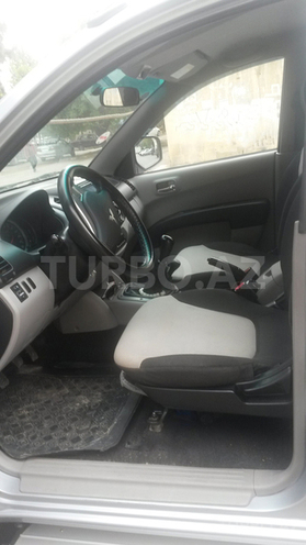 Mitsubishi L200 2011, 103,000 km - 2.5 l - Bakı