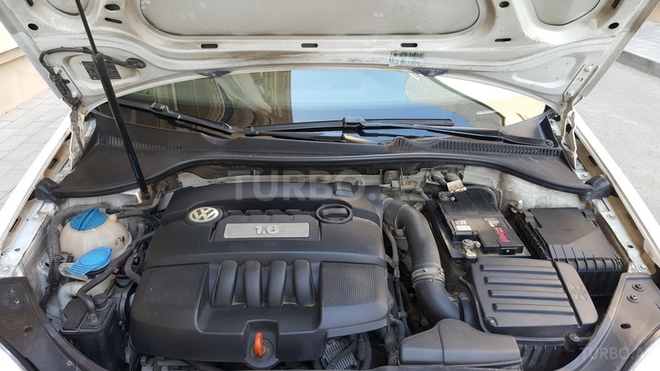 Volkswagen Jetta 2009, 92,000 km - 1.6 l - Bakı