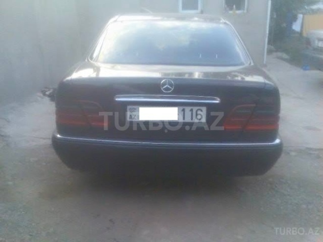 Mercedes E 300 1997, 259,000 km - 3.0 l - Bakı