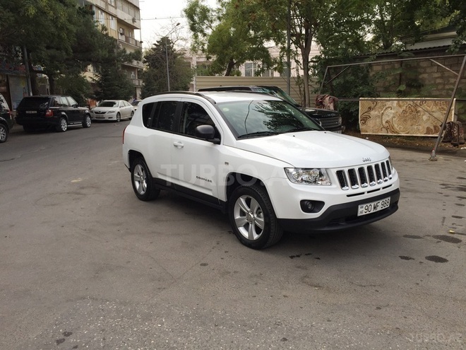 Jeep Compass 2011, 87,000 km - 2.4 l - Bakı