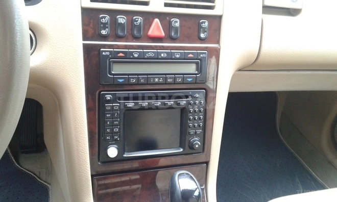 Mercedes E 240 1999, 240,000 km - 2.4 l - Bakı