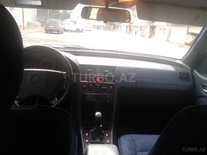 Mercedes C 200 1997, 288,000 km - 2.0 л - Bakı