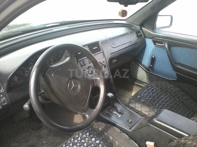 Mercedes C 180 1995, 305,000 km - 1.8 л - Bakı