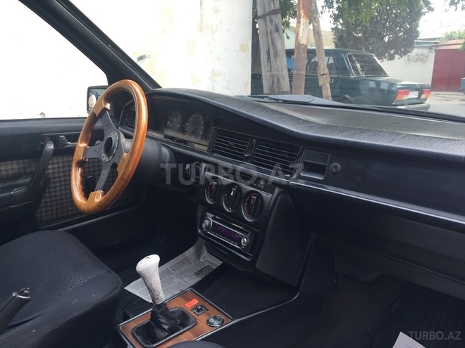 Mercedes 190 1991, 236,000 km - 1.8 l - Bakı