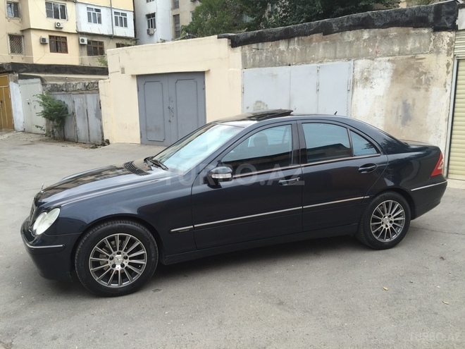 Mercedes C 200 2001, 120,000 km - 2.0 л - Bakı