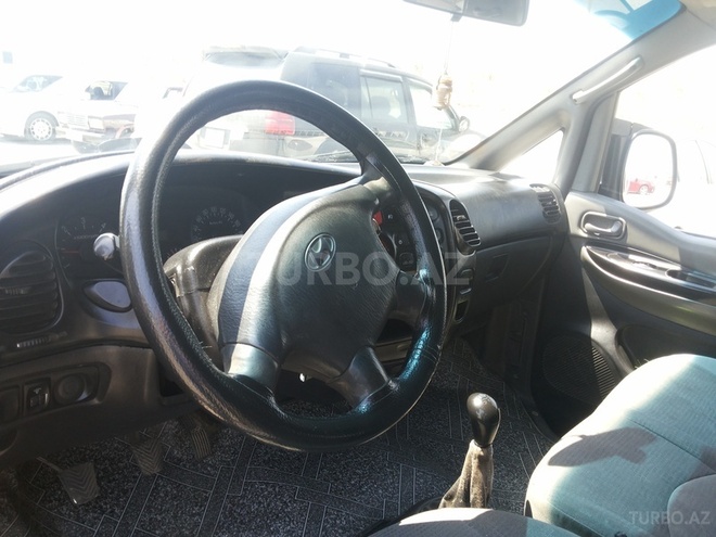 Hyundai H-1 2005, 339,000 km - 2.5 л - Bakı
