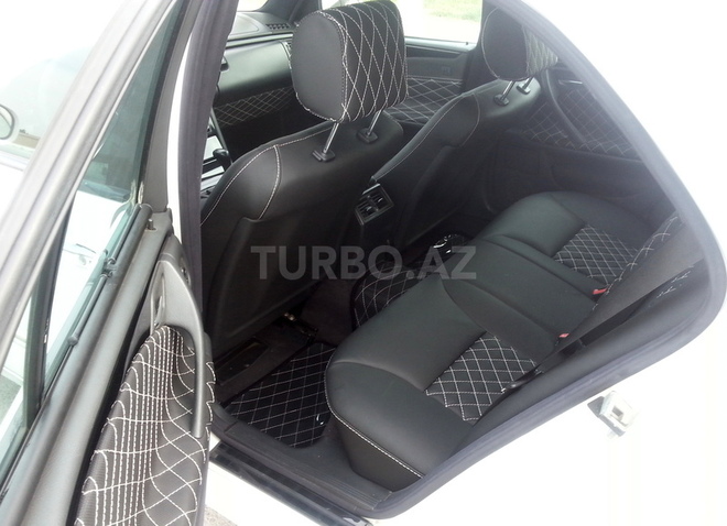 Mercedes E 220 2000, 198,000 km - 2.2 l - Bakı
