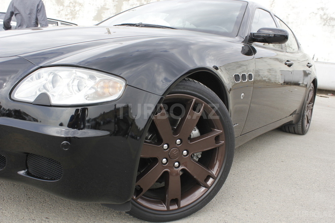 Maserati Quattroporte 2005, 109,000 km - 4.2 l - Bakı