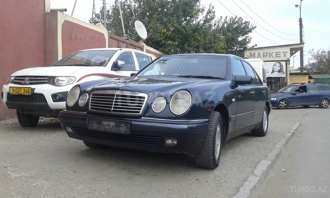 Mercedes E 230 1997, 251,000 km - 2.3 l - Bakı