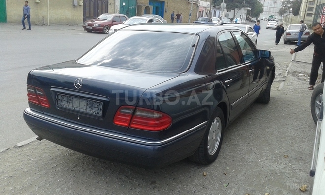 Mercedes E 230 1997, 251,000 km - 2.3 l - Bakı