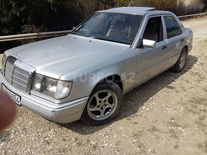 Mercedes E 230 1992, 230 km - 10.0 l - Bakı