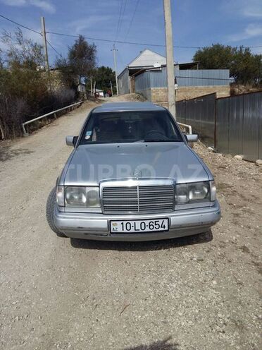 Mercedes E 230 1992, 230 km - 10.0 l - Bakı