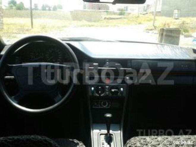 Mercedes E 230 1992, 230 km - 10.0 l - Bakı