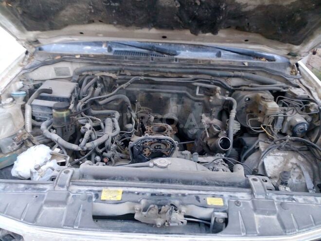 Nissan Navara 2009, 200,000 km - 2.5 л - Bakı