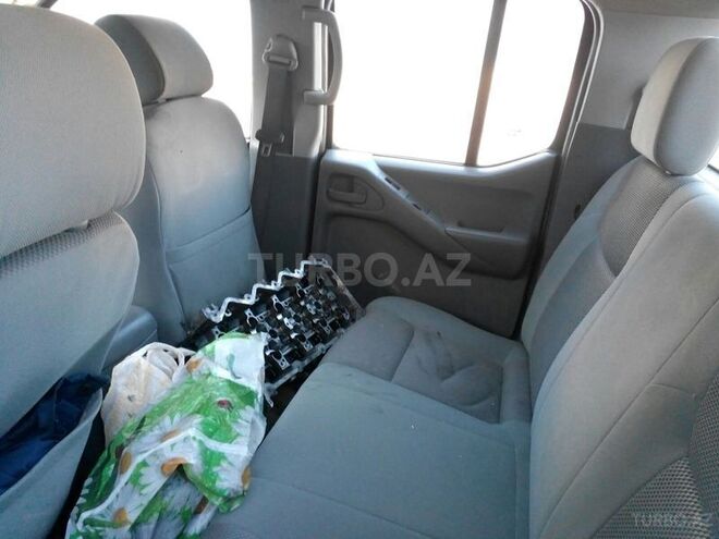Nissan Navara 2009, 200,000 km - 2.5 л - Bakı
