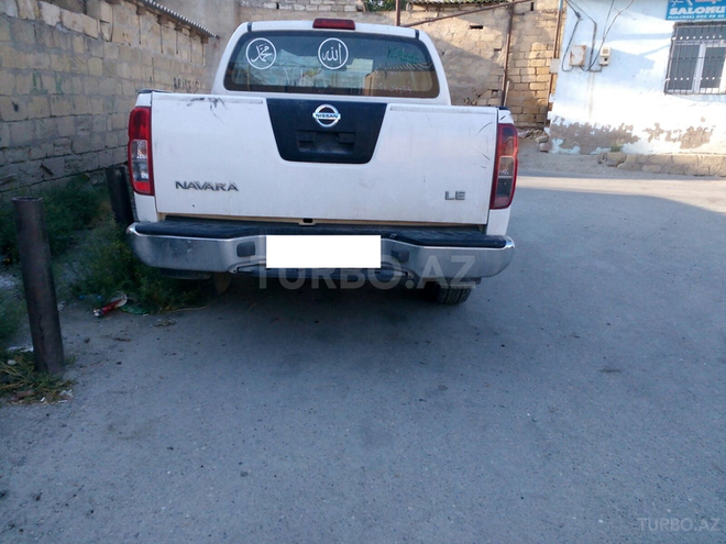 Nissan Navara 2009, 200,000 km - 2.5 л - Bakı